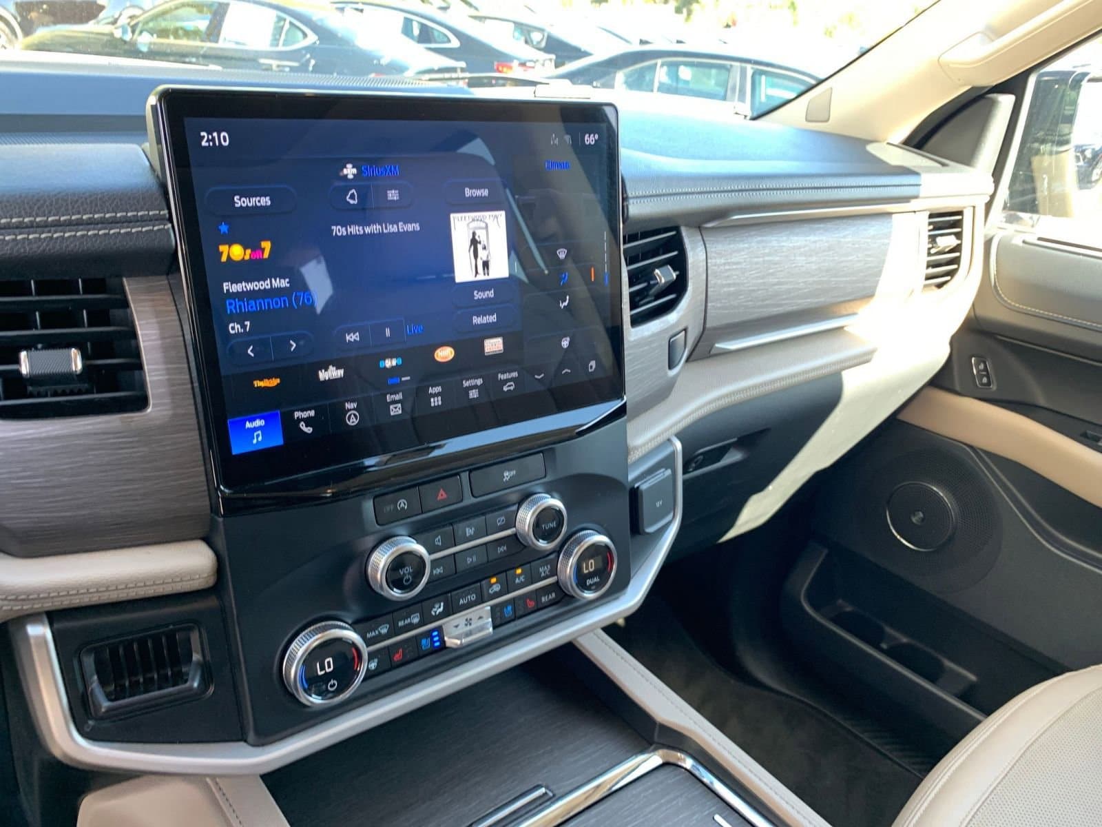 Thumbnail: 2024 Ford Expedition - 18