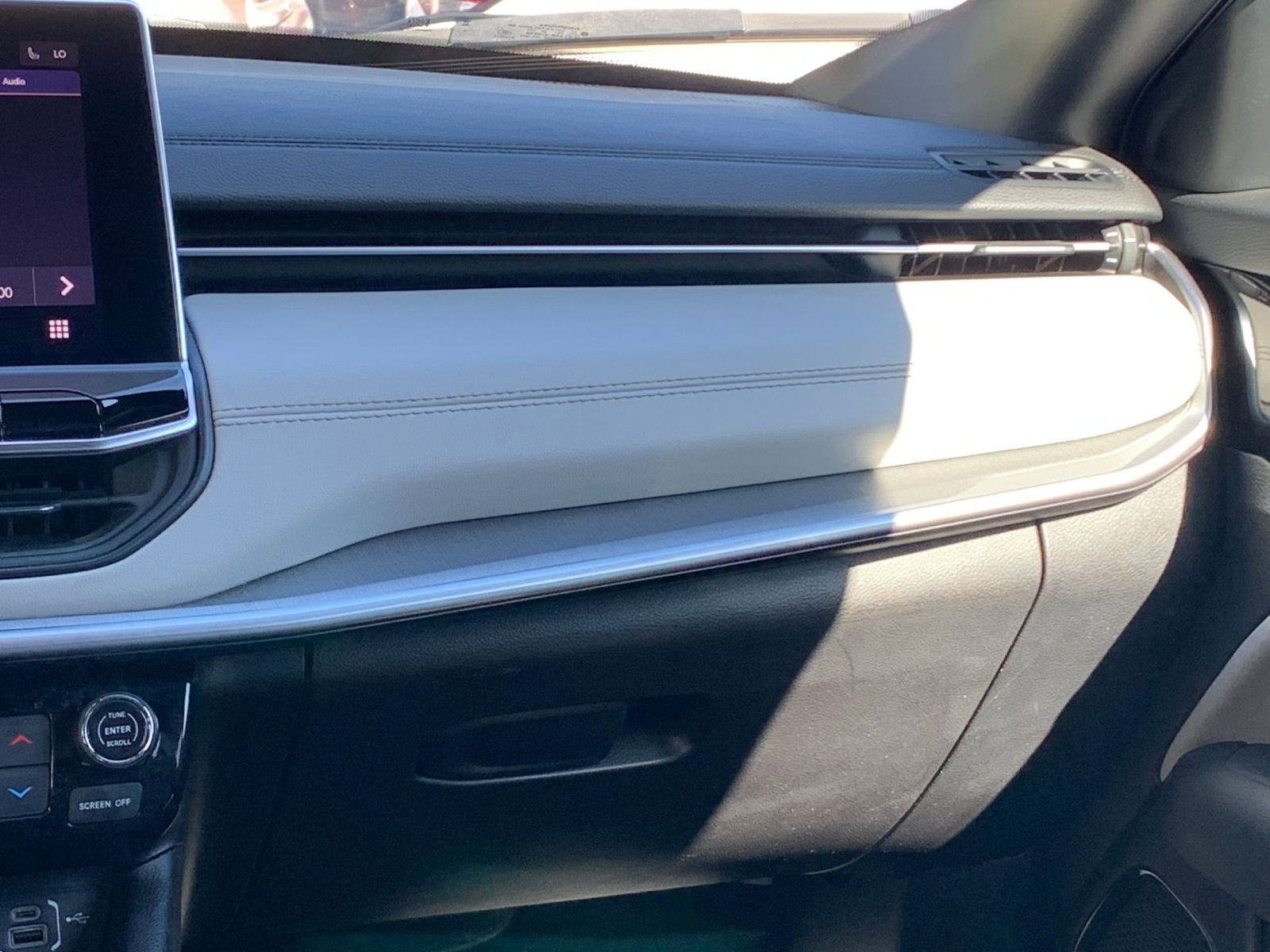 Thumbnail: 2025 Jeep Compass - 35