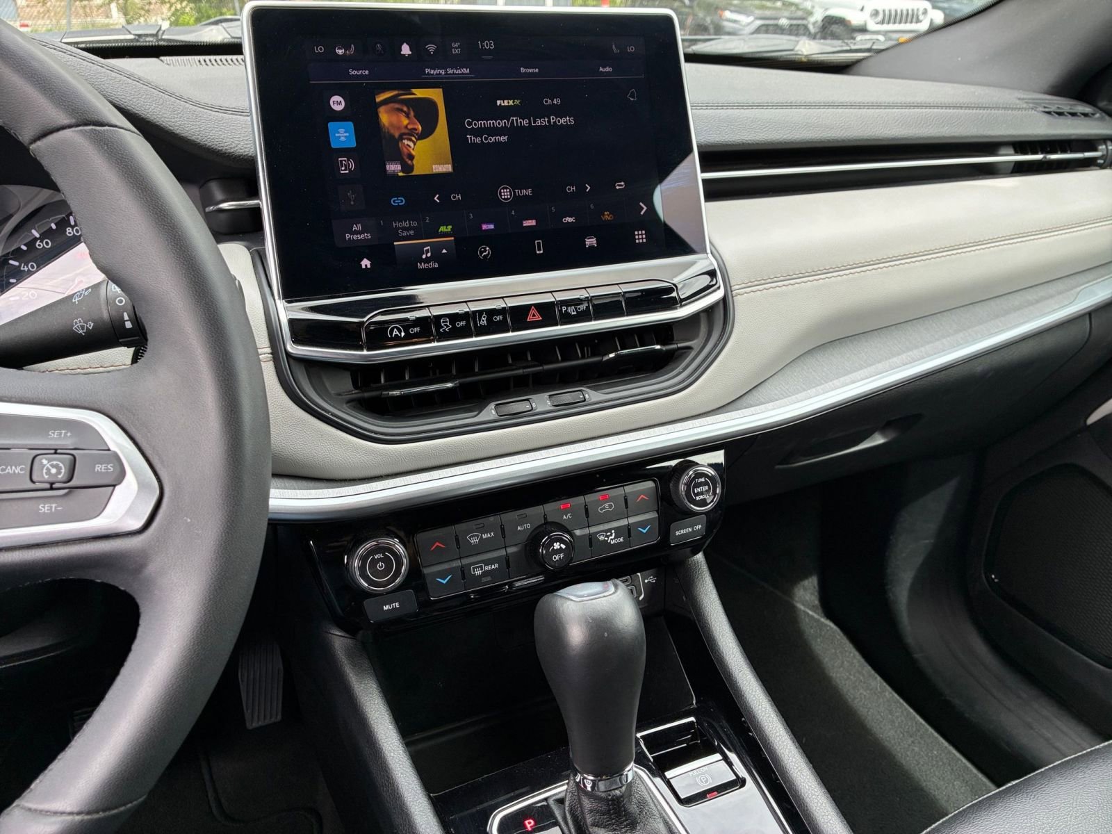 Thumbnail: 2025 Jeep Compass - 17