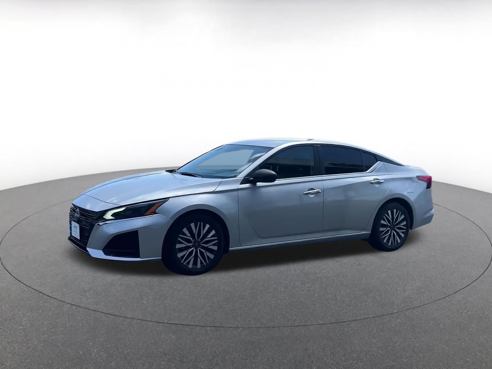 Thumbnail: 2024 Nissan Altima - 8