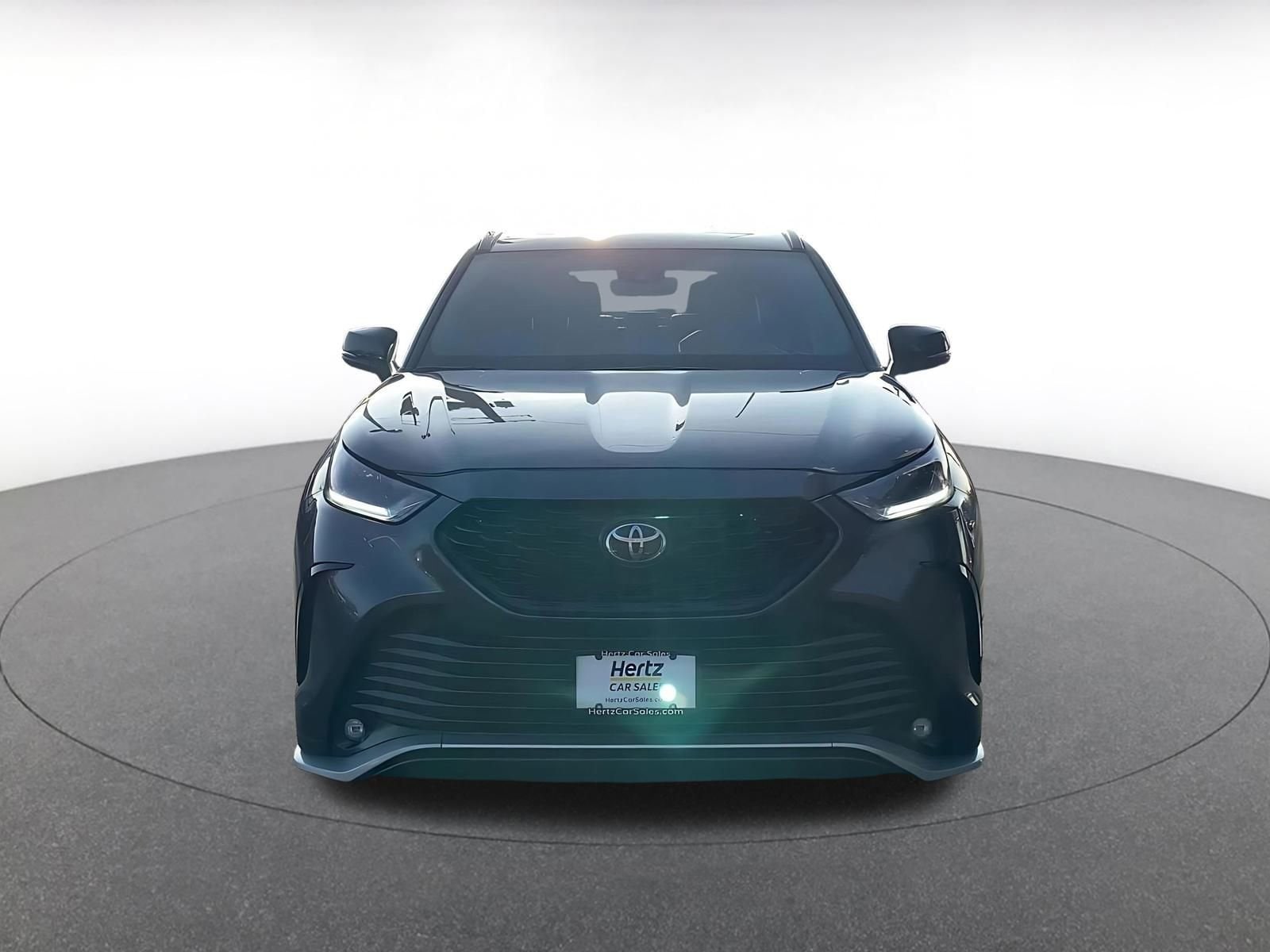 Thumbnail: 2025 Toyota Highlander - 4