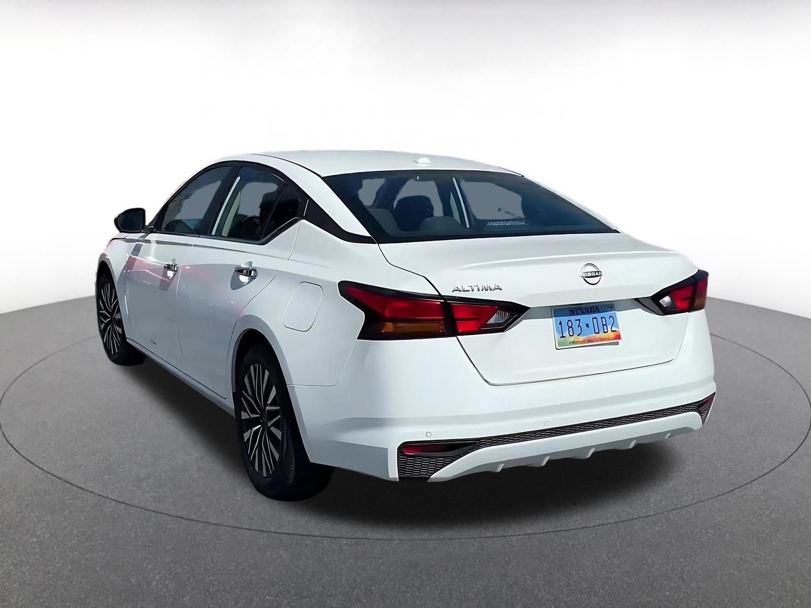Thumbnail: 2025 Nissan Altima - 10