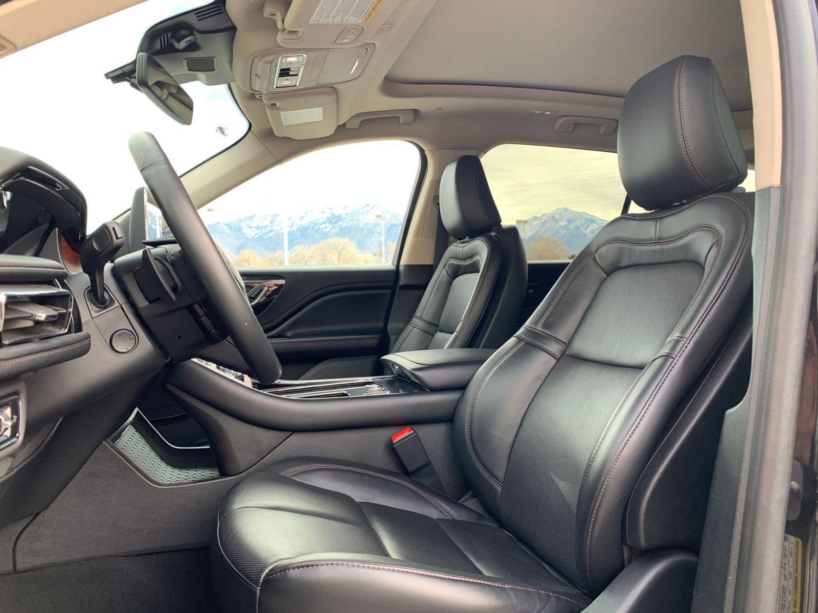 Thumbnail: 2024 Lincoln Aviator - 29