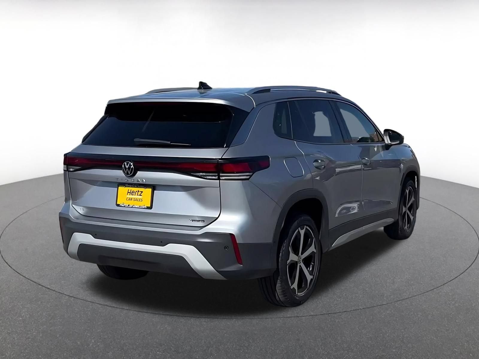 Thumbnail: 2026 Volkswagen Tiguan - 13