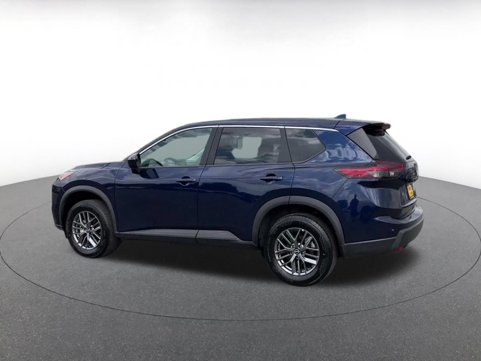 Thumbnail: 2026 Nissan Rogue - 10