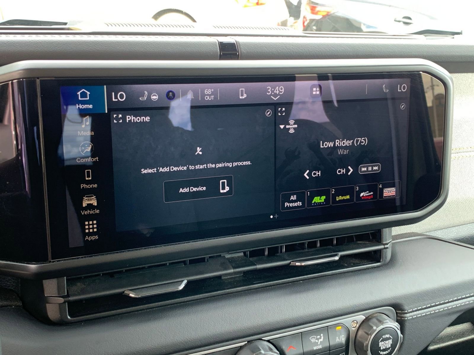 Thumbnail: 2025 Jeep Wrangler - 21