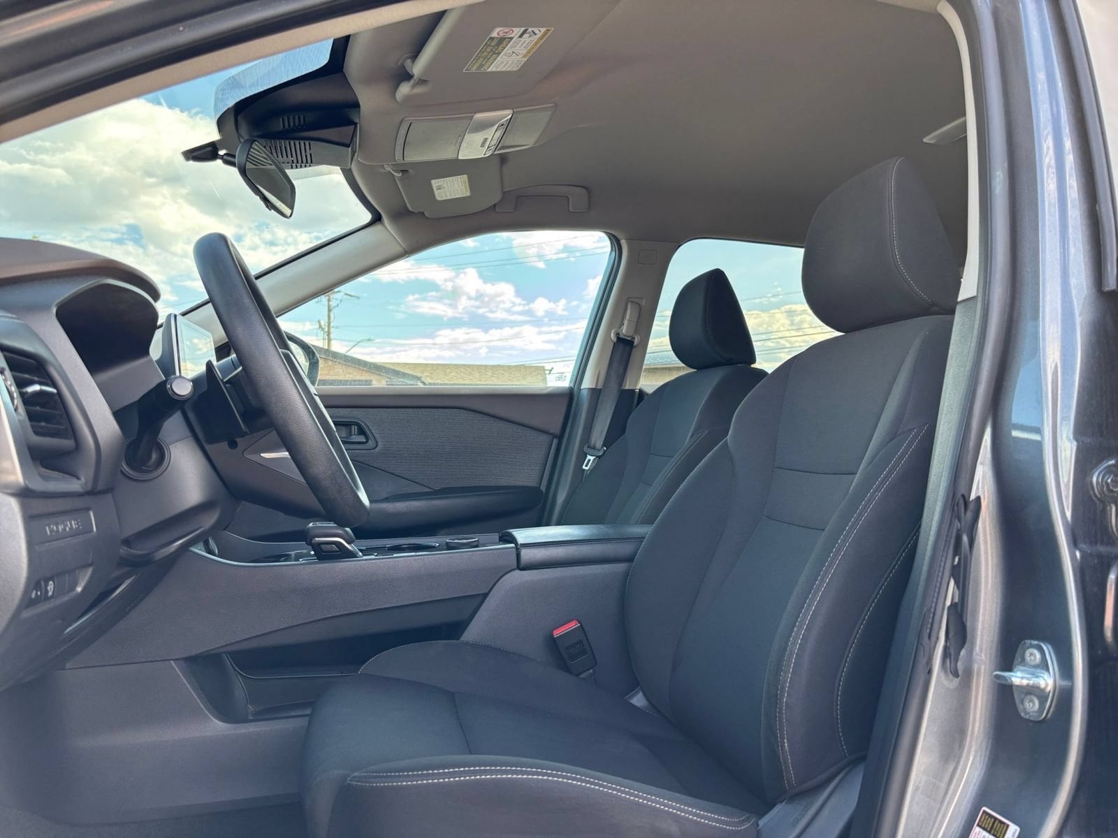 Thumbnail: 2023 Nissan Rogue - 25
