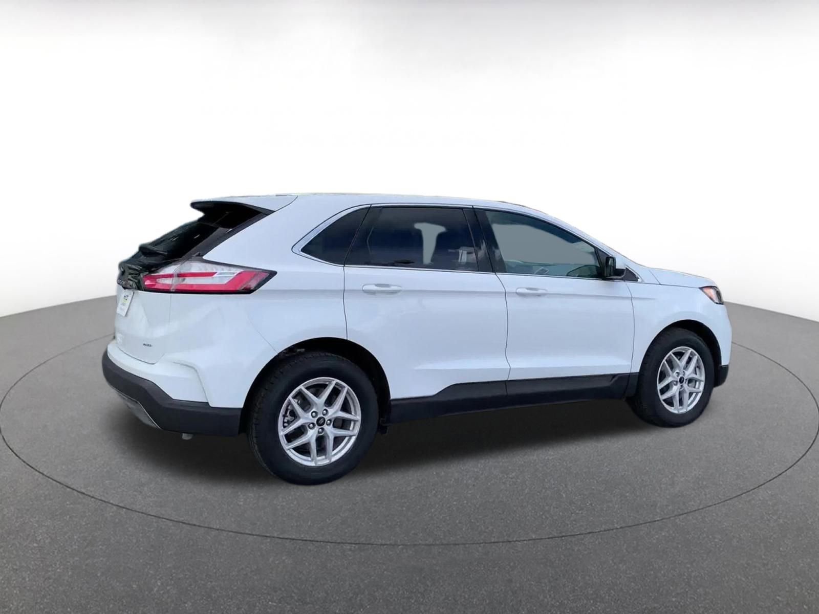 Thumbnail: 2024 Ford Edge - 15