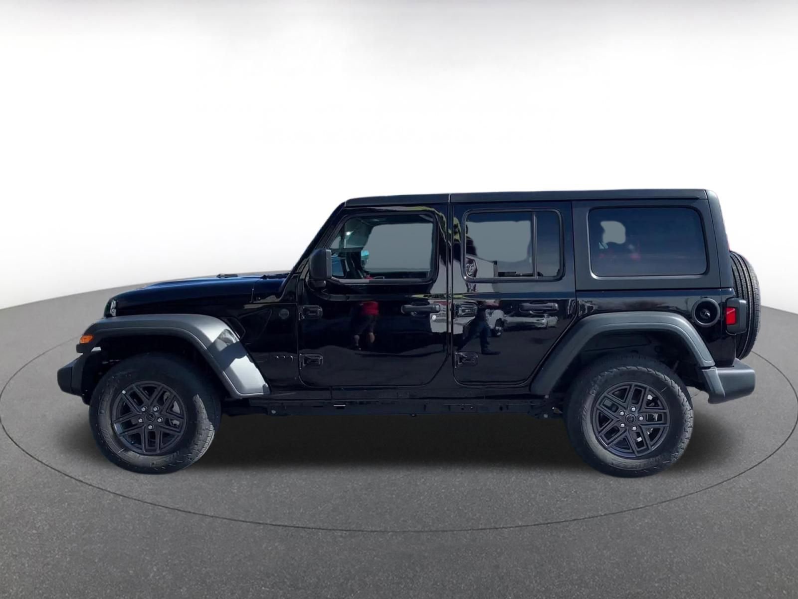 Thumbnail: 2025 Jeep Wrangler - 10