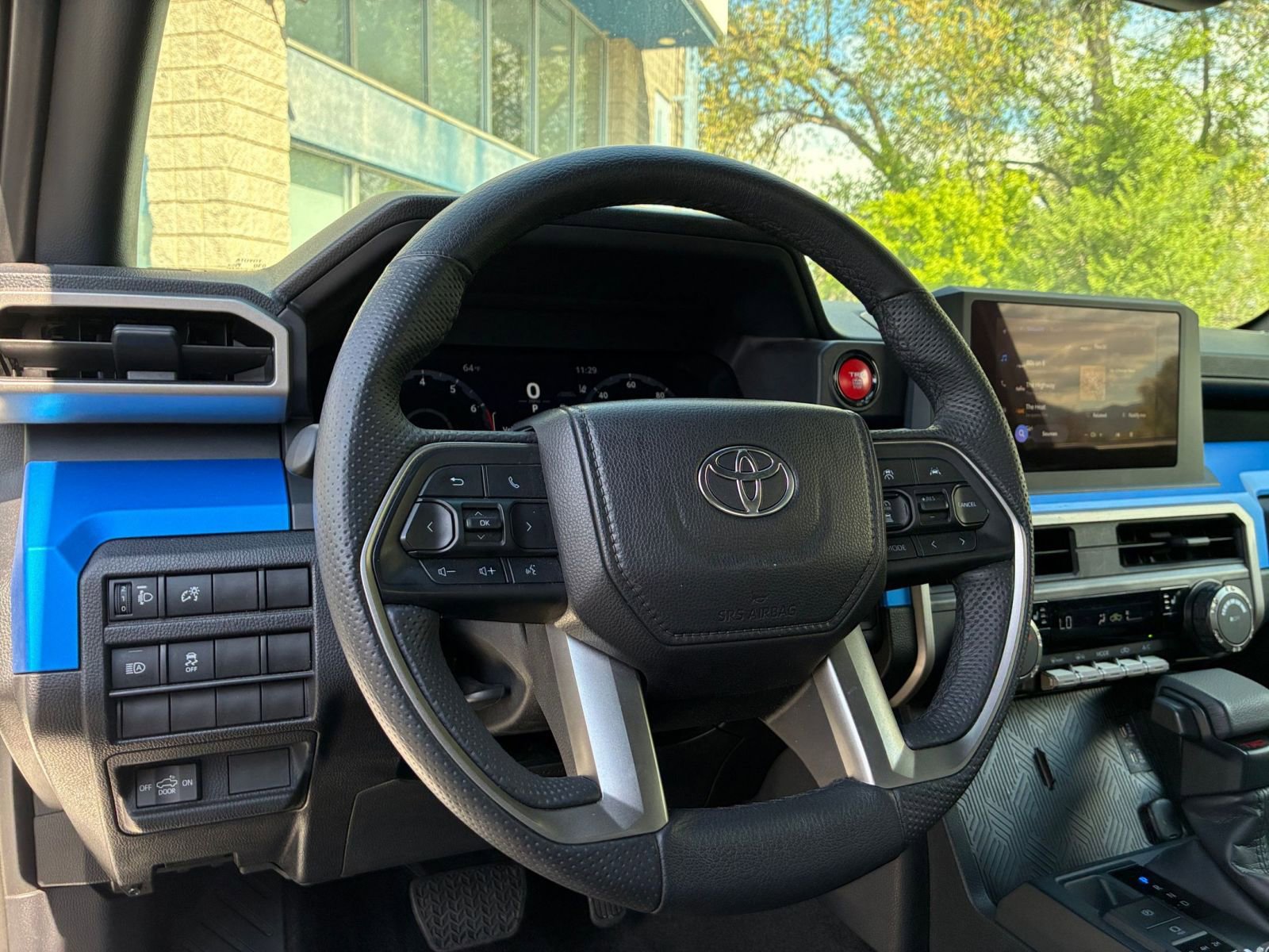 Thumbnail: 2025 Toyota Tacoma - 33