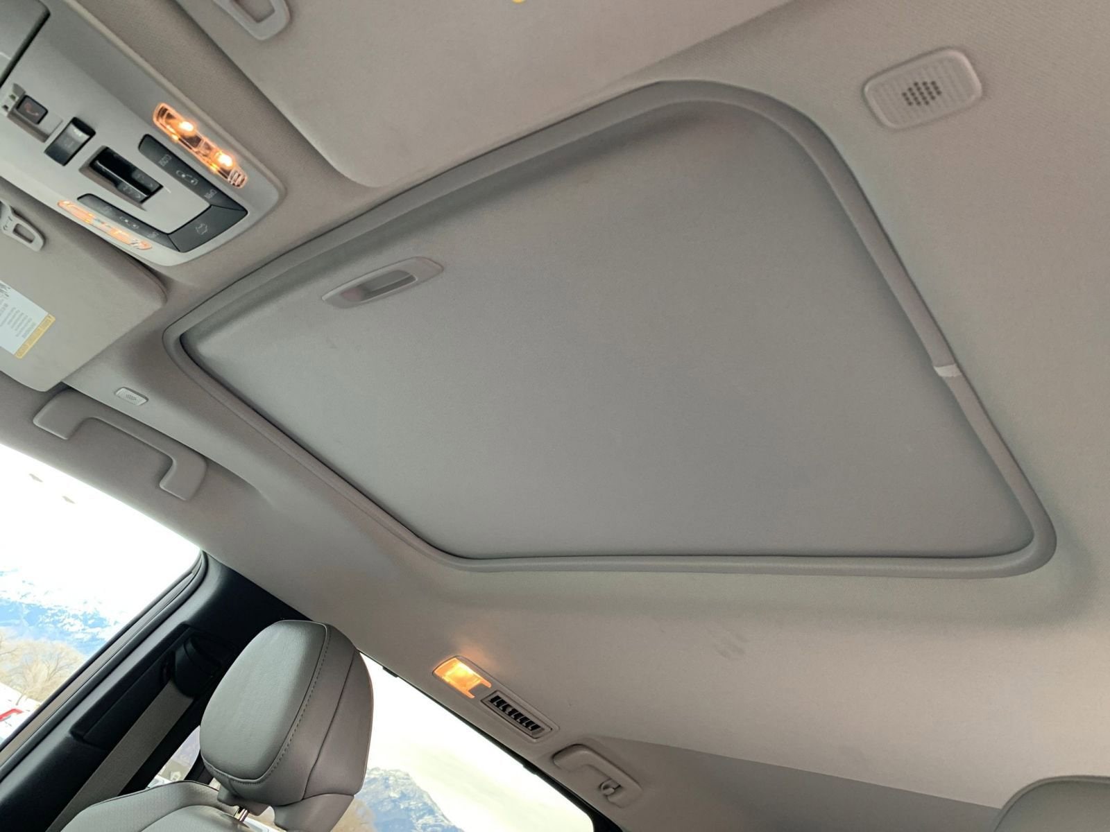 Thumbnail: 2025 Toyota Sienna - 31