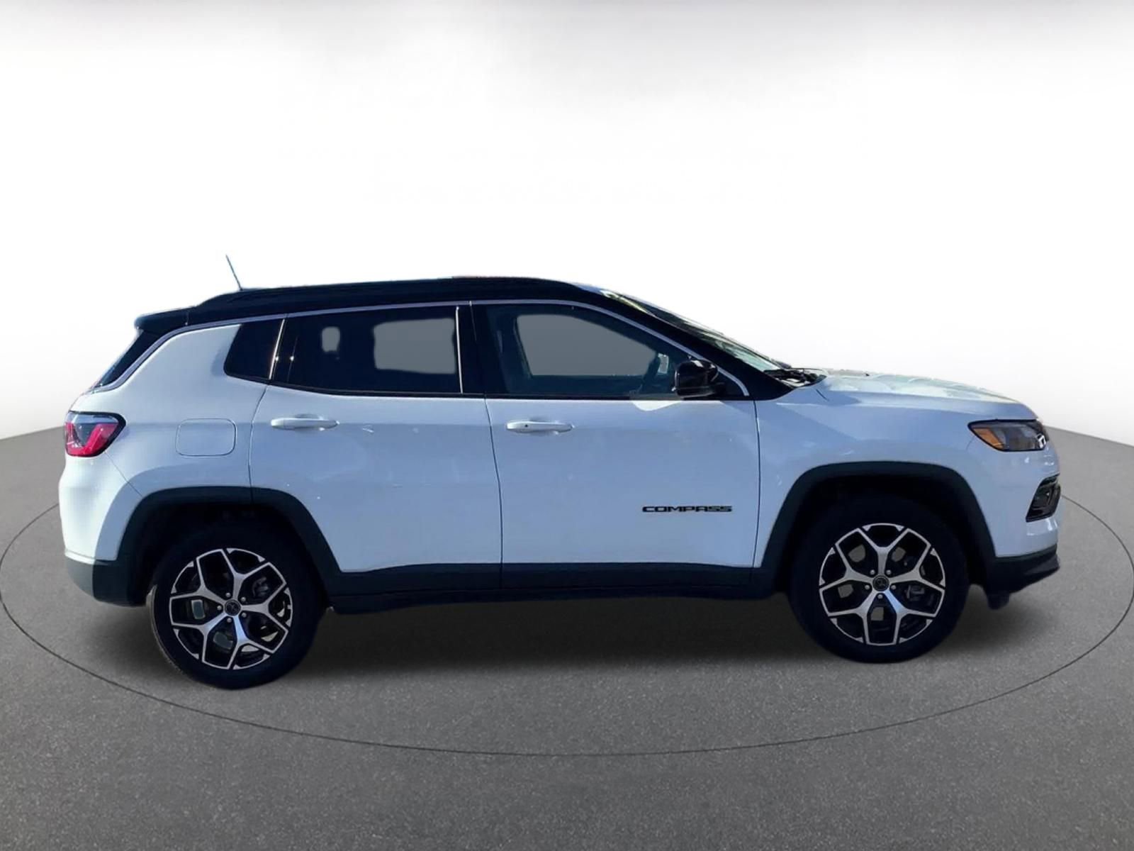 Thumbnail: 2025 Jeep Compass - 16