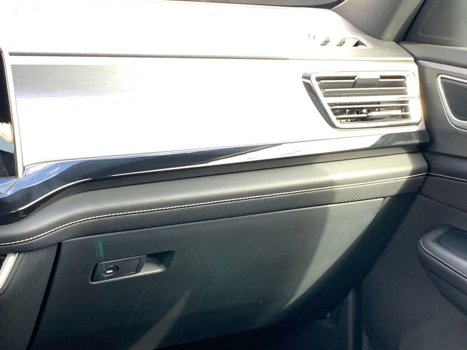 Thumbnail: 2025 Volkswagen Atlas - 35