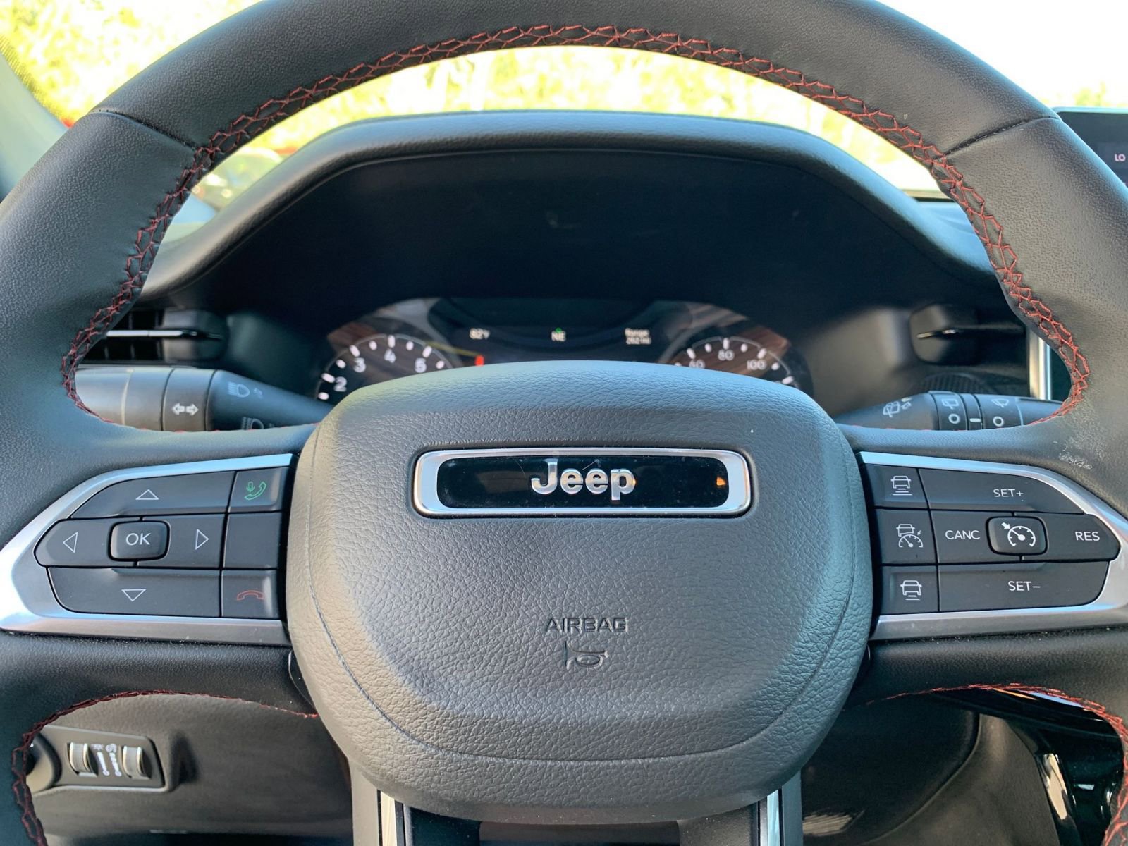 Thumbnail: 2025 Jeep Compass - 27