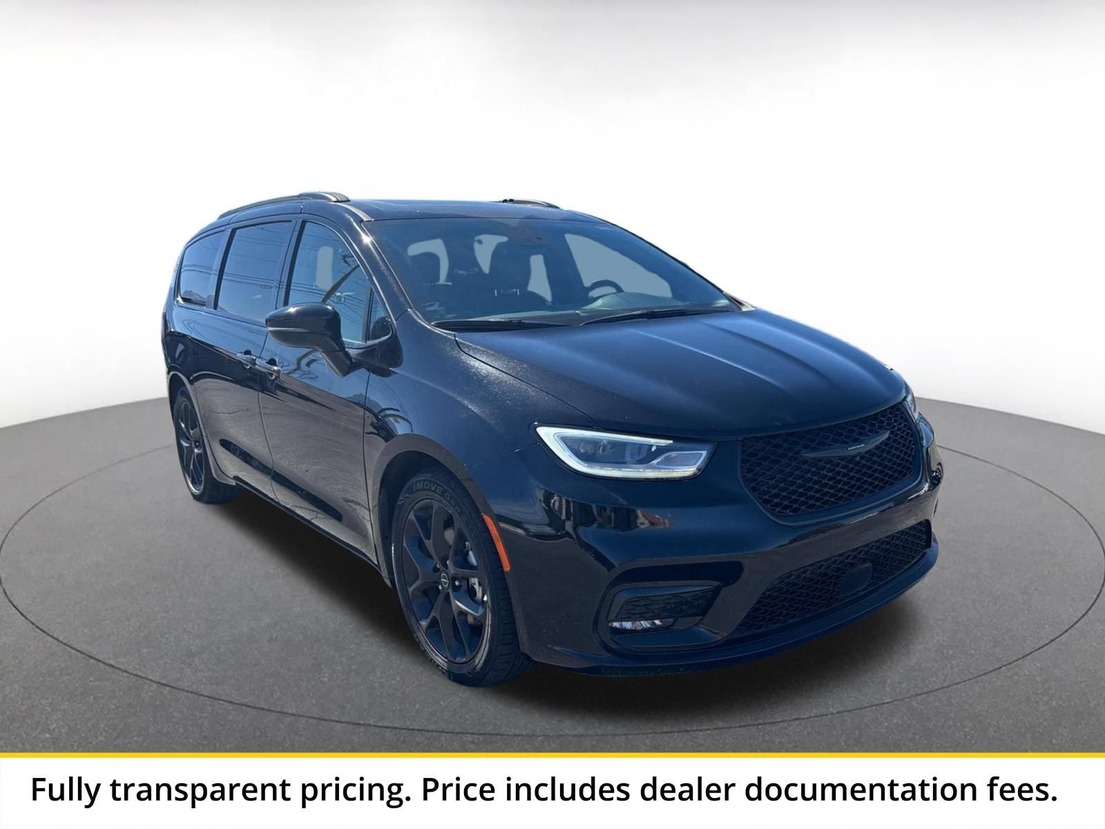 Thumbnail: 2025 Chrysler Pacifica - 1