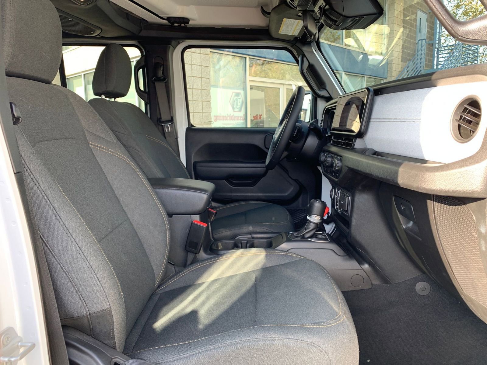 Thumbnail: 2025 Jeep Wrangler - 35