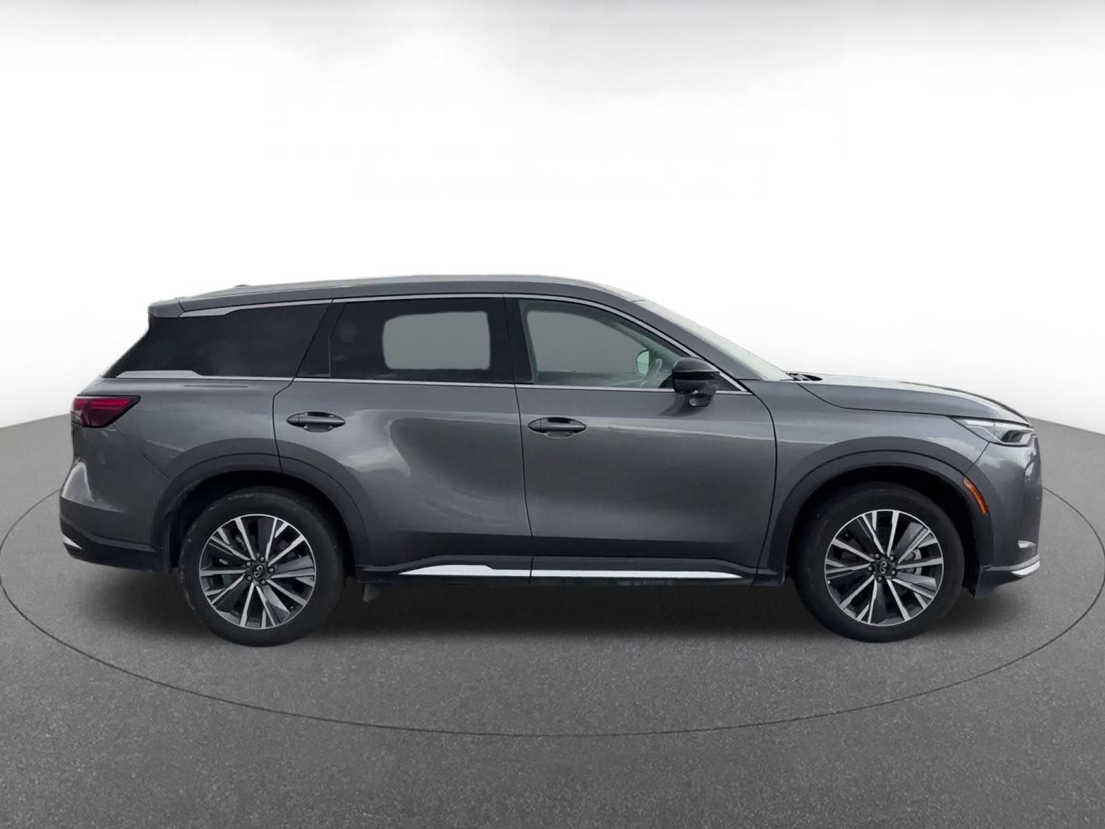 Thumbnail: 2026 INFINITI QX60 - 13