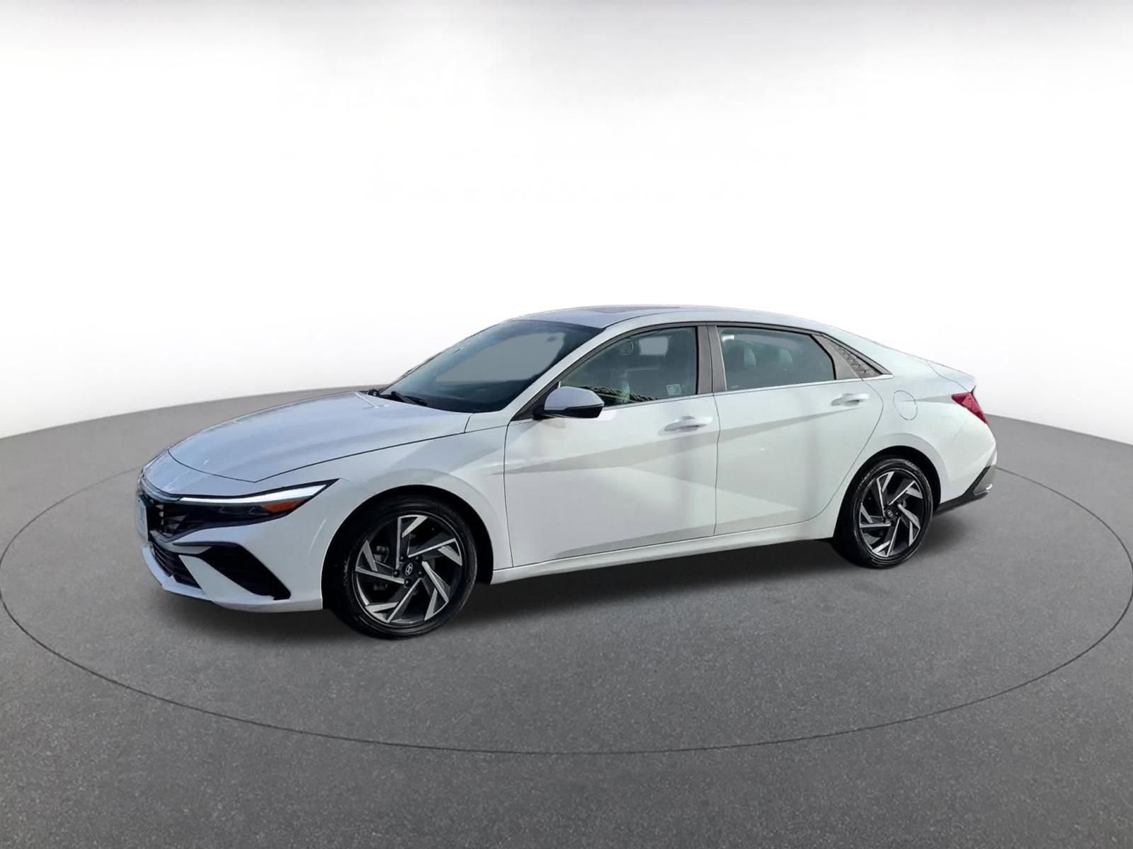 Thumbnail: 2025 Hyundai Elantra - 8