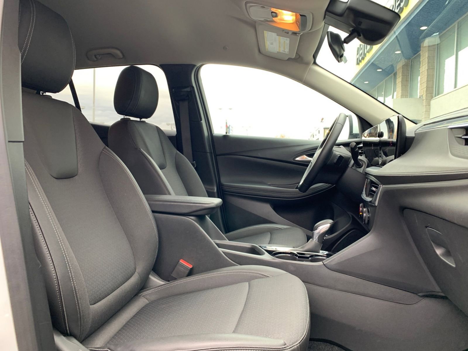 Thumbnail: 2025 Buick Encore GX - 34