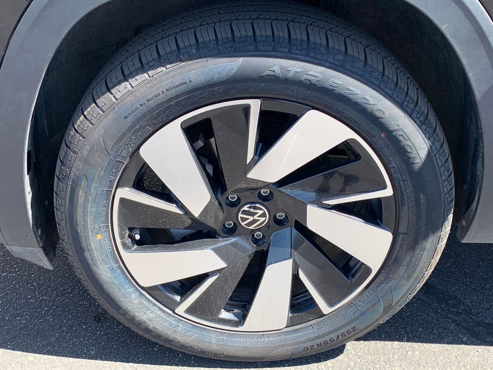 Thumbnail: 2024 Volkswagen Atlas - 30