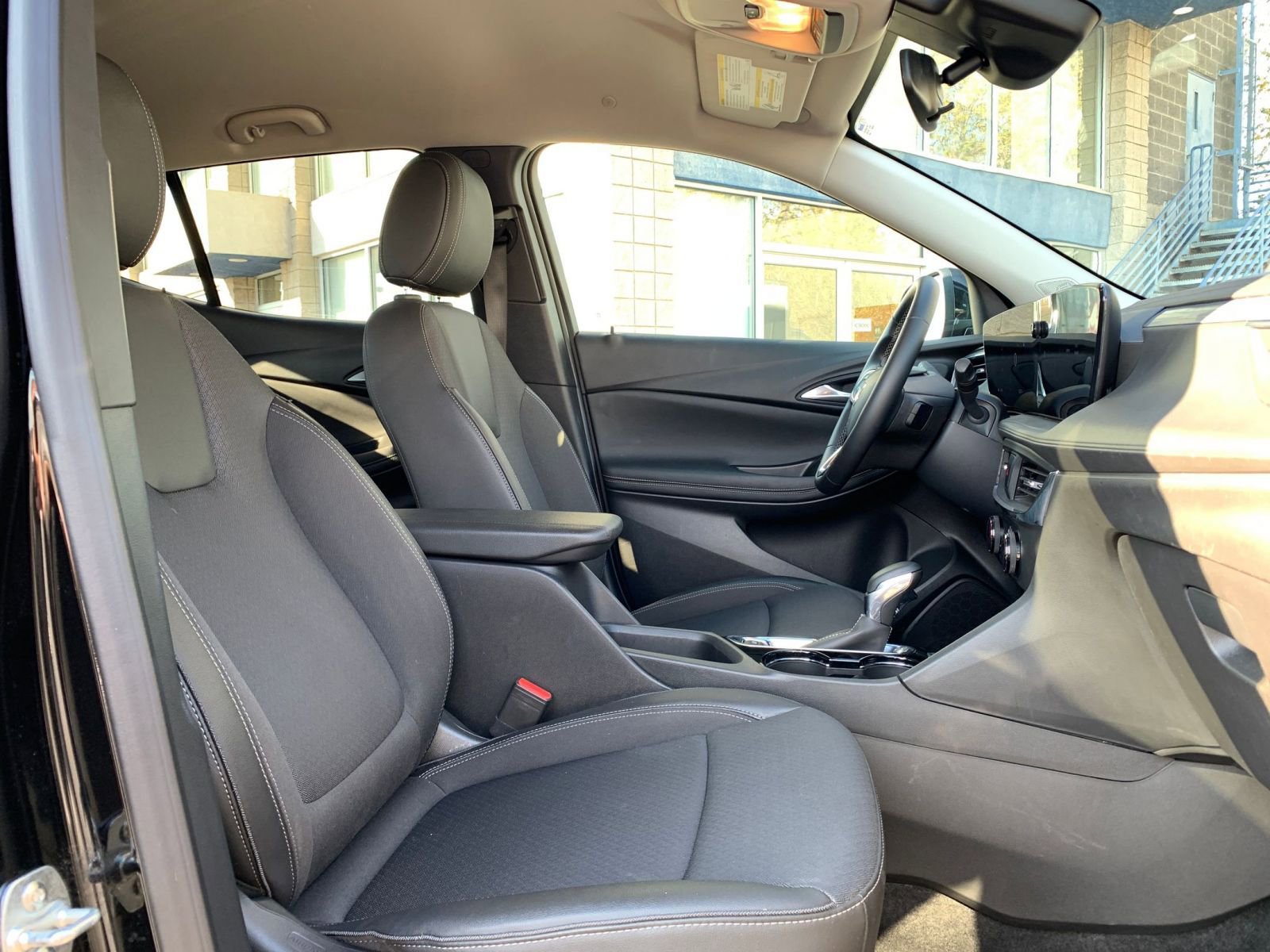 Thumbnail: 2025 Buick Encore GX - 34