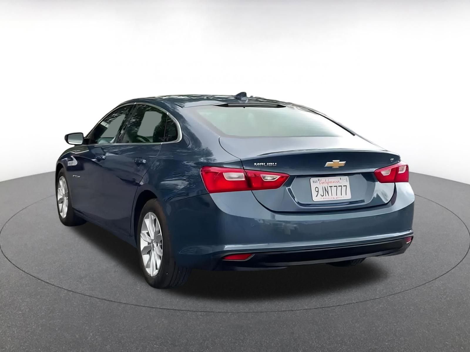 Thumbnail: 2024 Chevrolet Malibu - 11