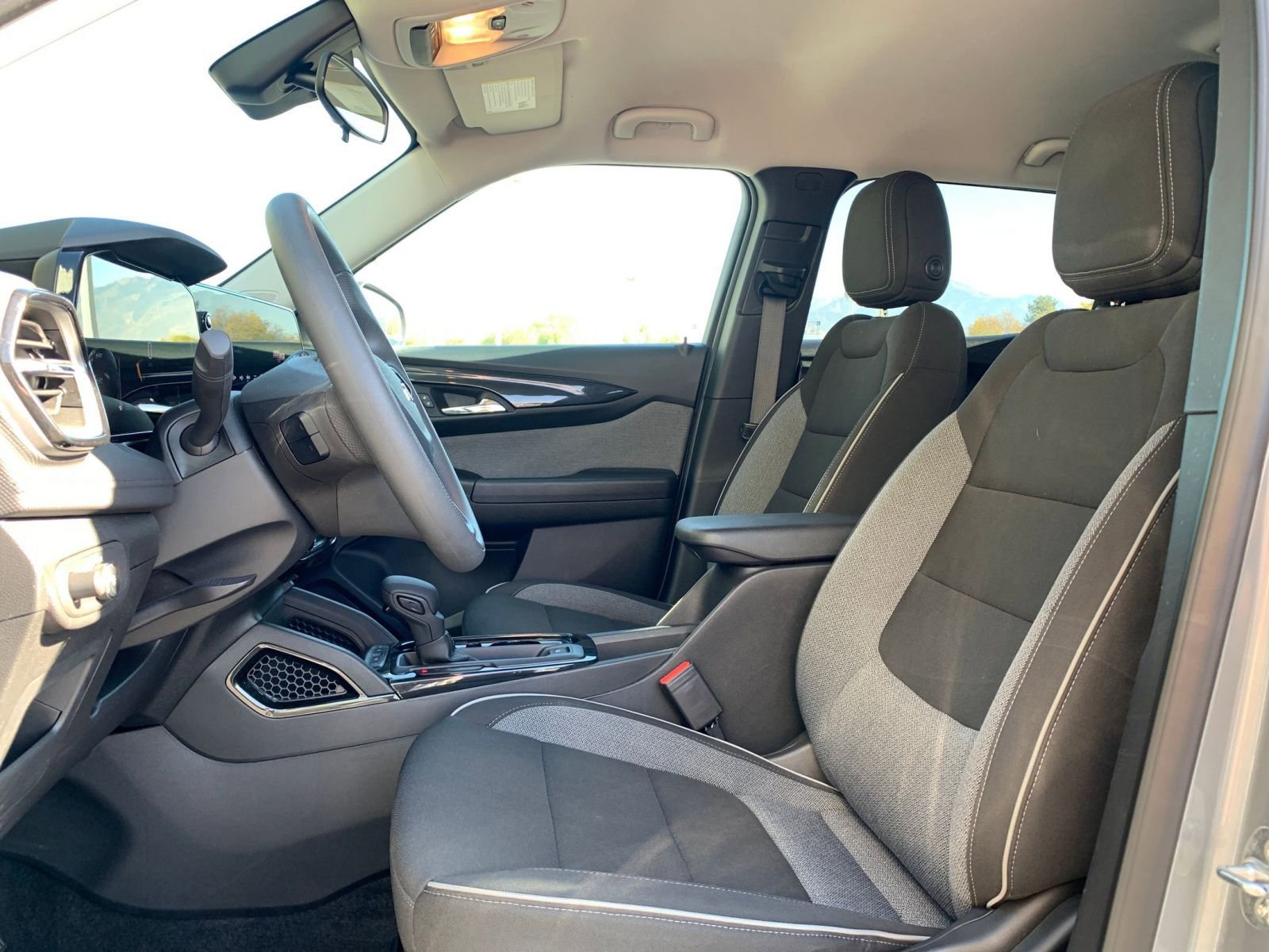 Thumbnail: 2025 Chevrolet TrailBlazer - 24