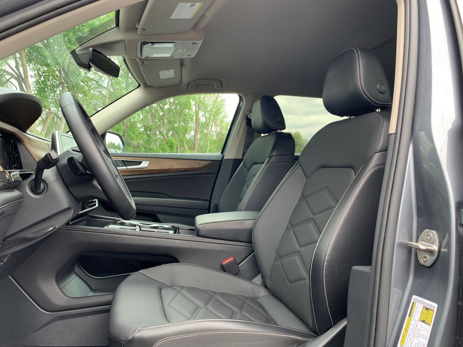 Thumbnail: 2024 Volkswagen Atlas - 27