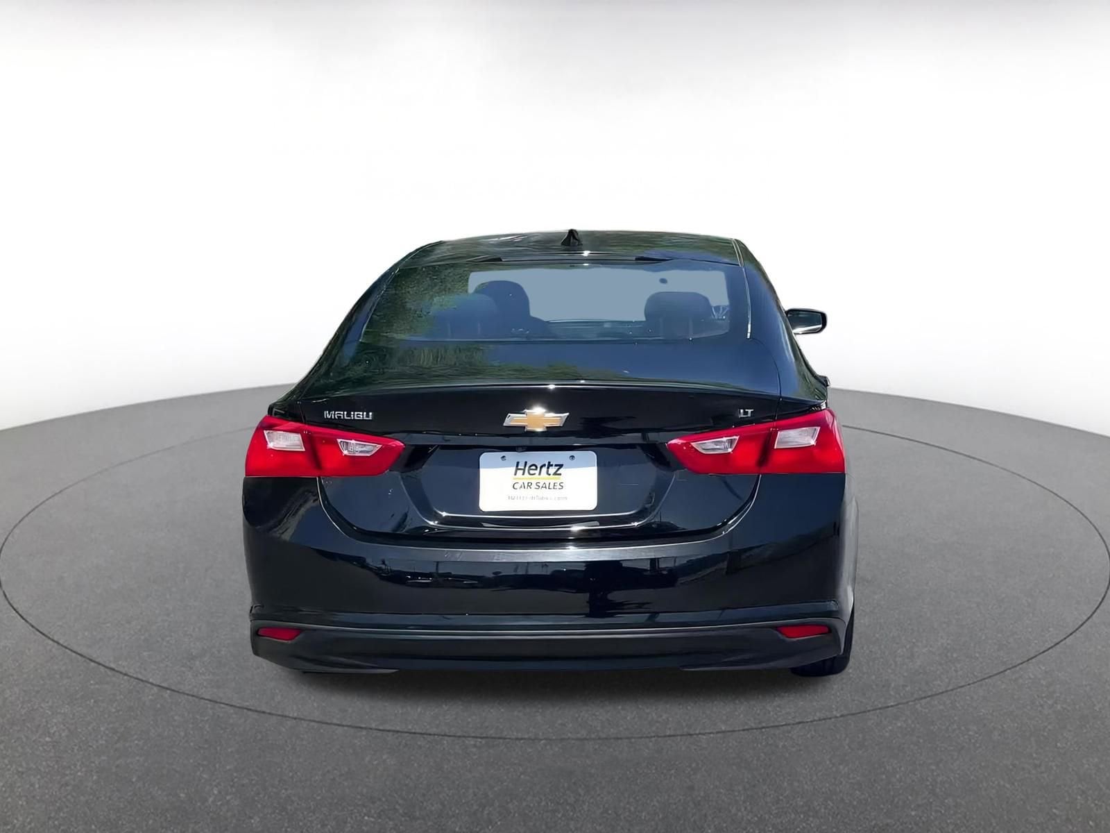 Thumbnail: 2023 Chevrolet Malibu - 12