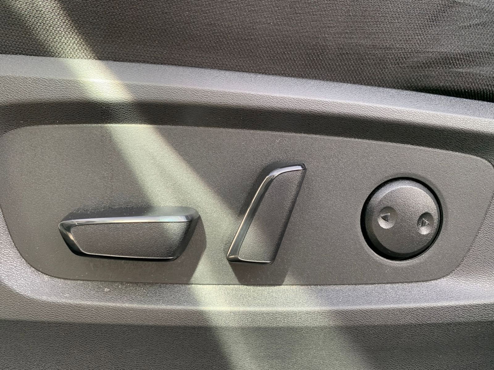 Thumbnail: 2025 Nissan Pathfinder - 25