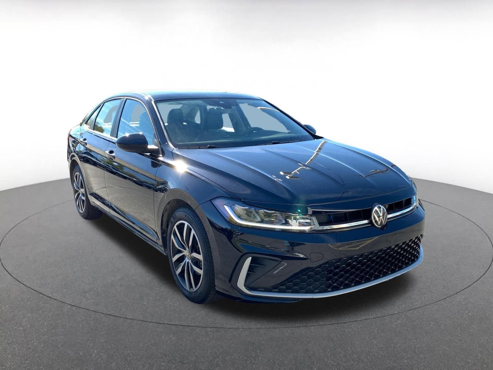 Thumbnail: 2025 Volkswagen Jetta - 1