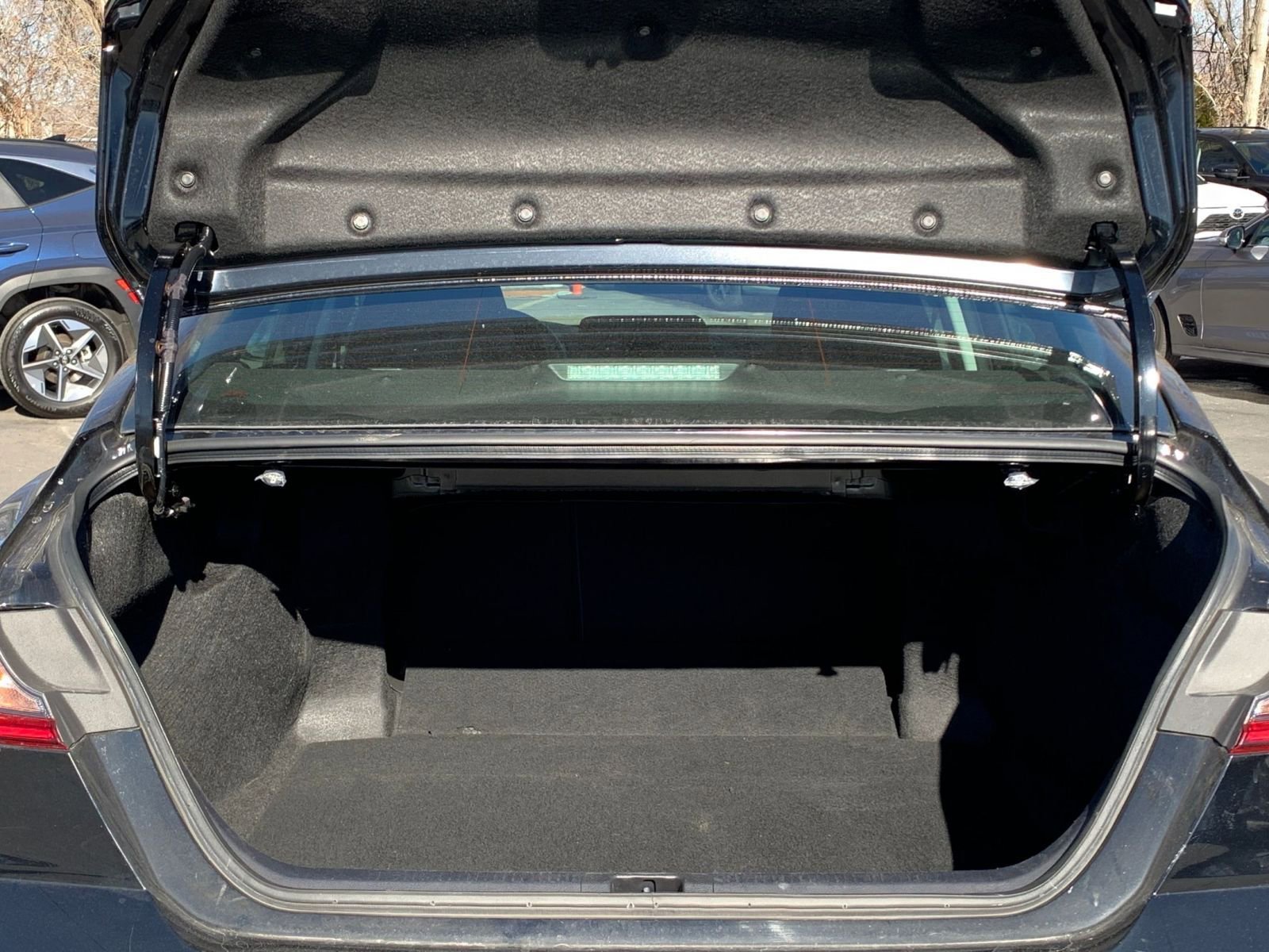 Thumbnail: 2025 Toyota Camry - 31