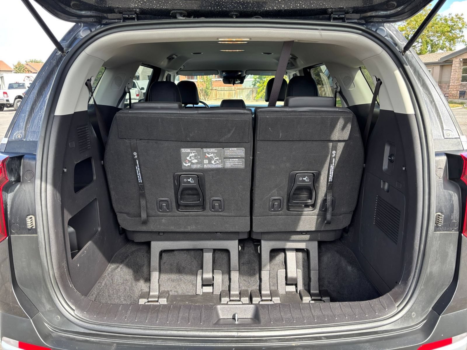 Thumbnail: 2026 Kia Carnival - 33