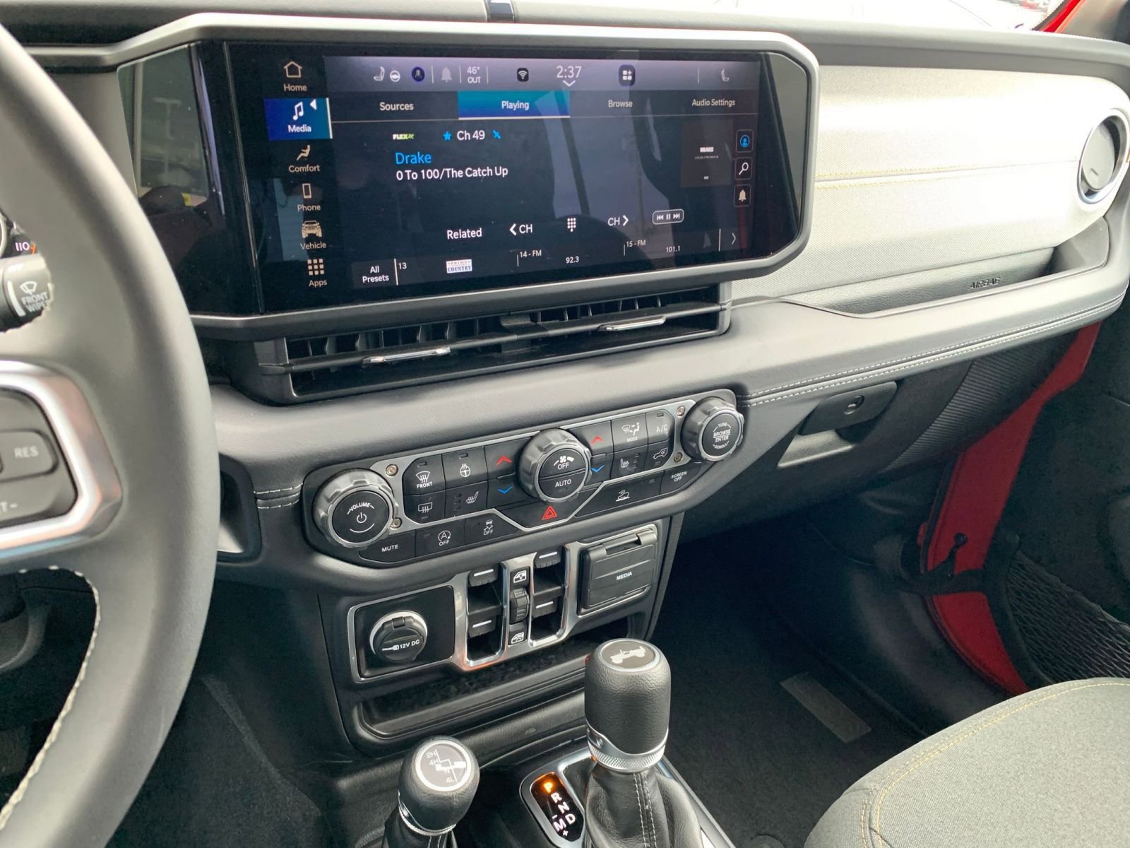 Thumbnail: 2025 Jeep Wrangler - 18