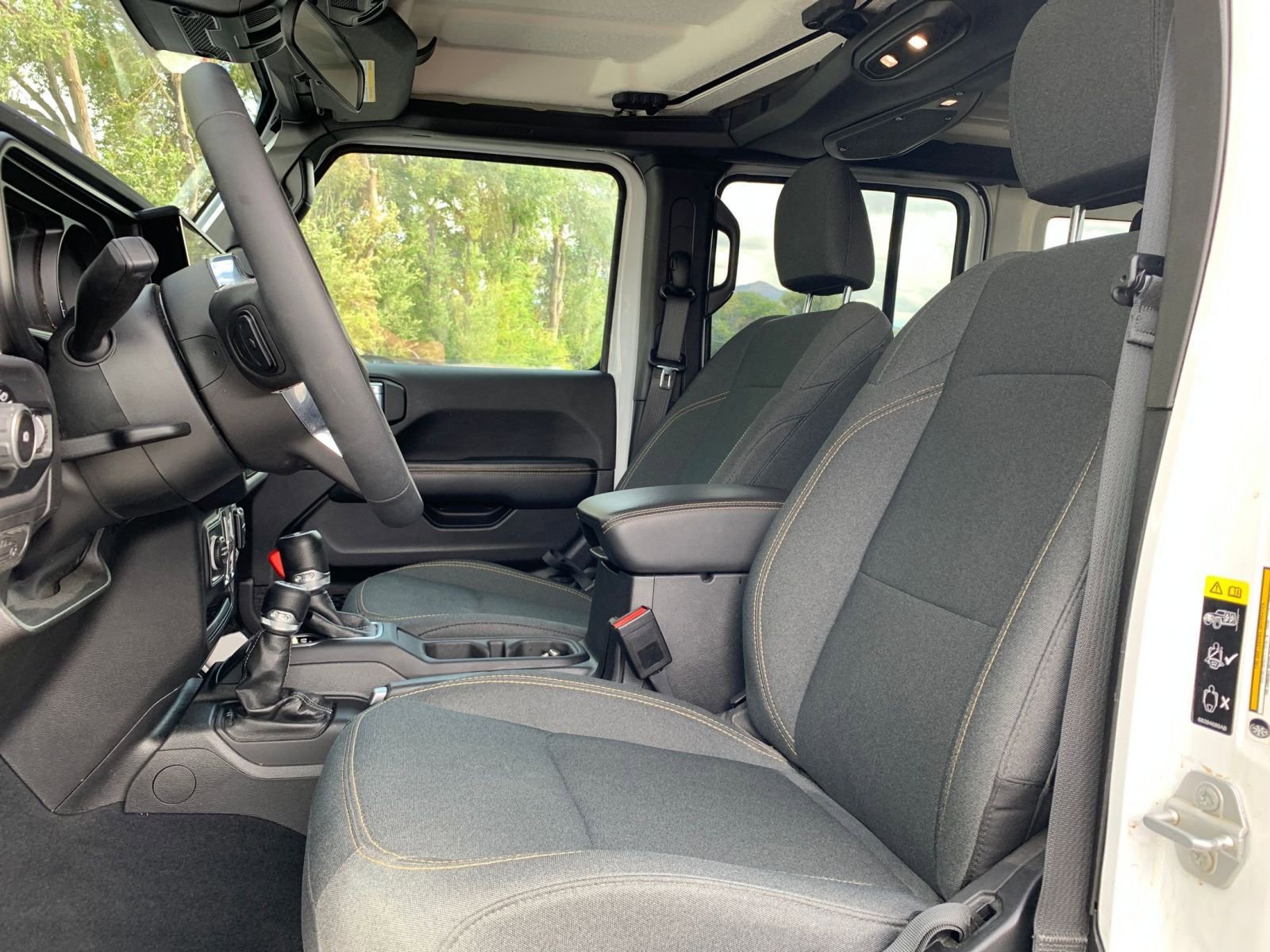 Thumbnail: 2025 Jeep Wrangler - 25