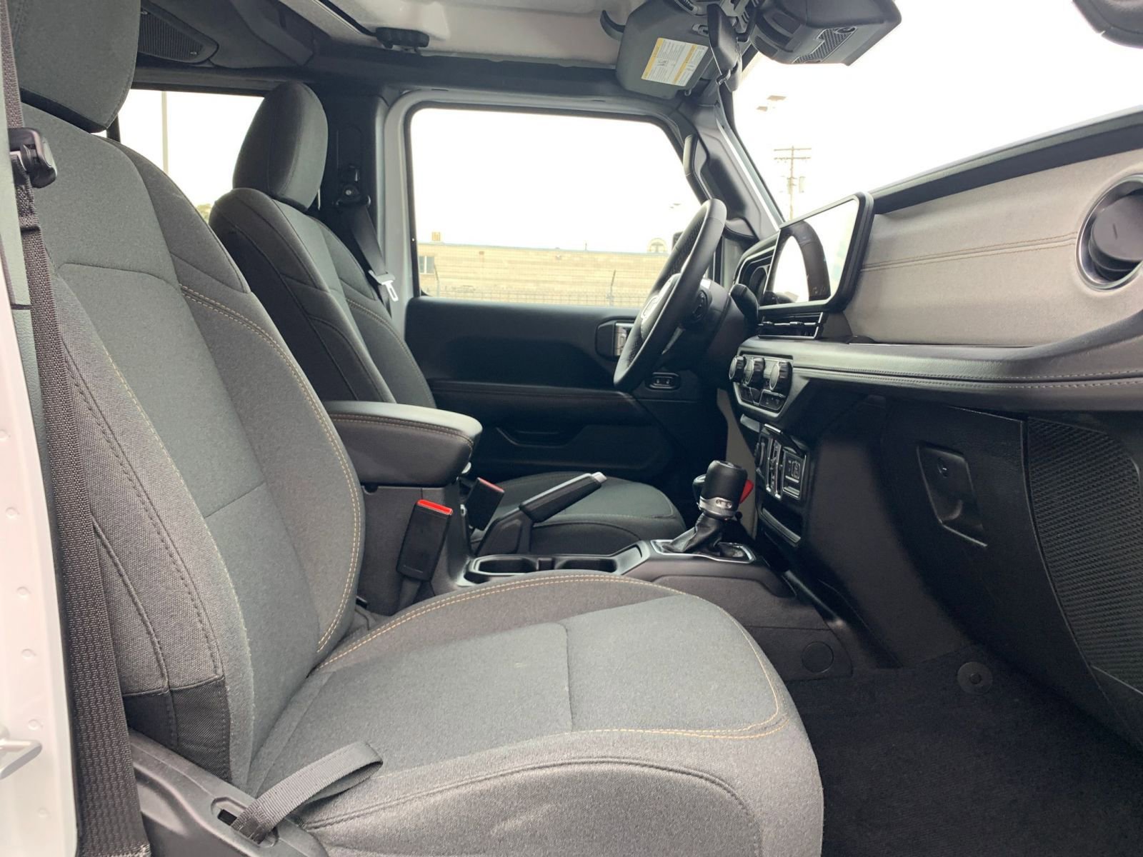 Thumbnail: 2025 Jeep Wrangler - 35