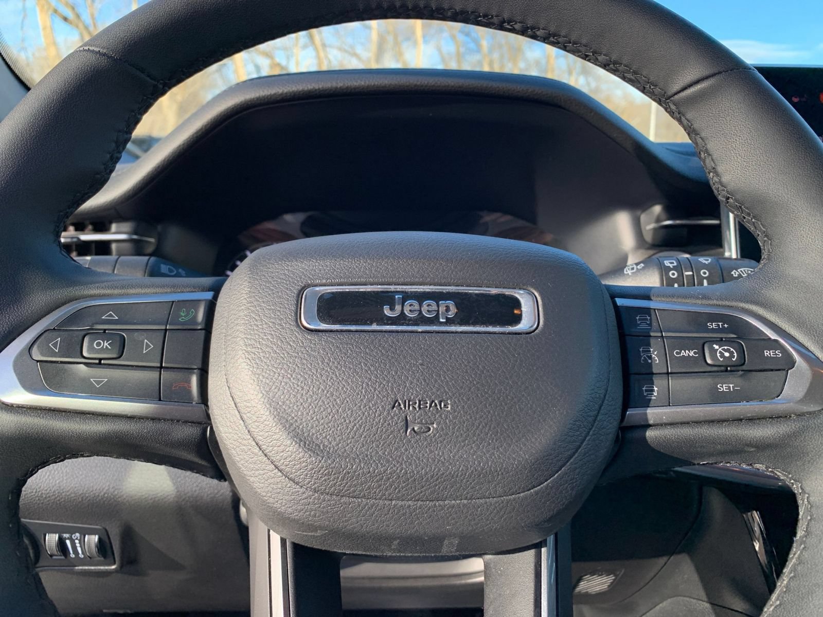 Thumbnail: 2025 Jeep Compass - 24