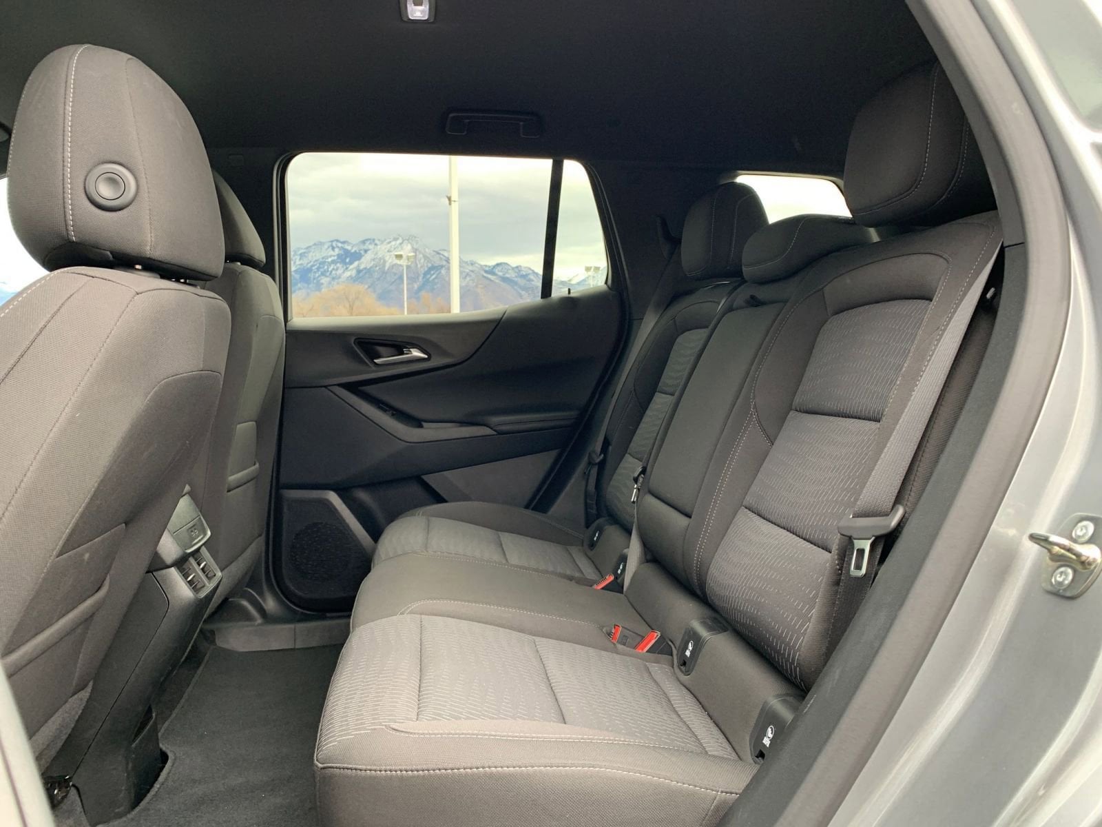 Thumbnail: 2025 Chevrolet Equinox - 24