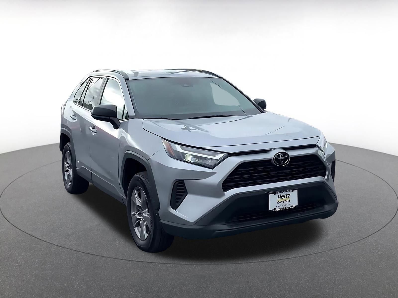 Thumbnail: 2025 Toyota RAV4 - 3