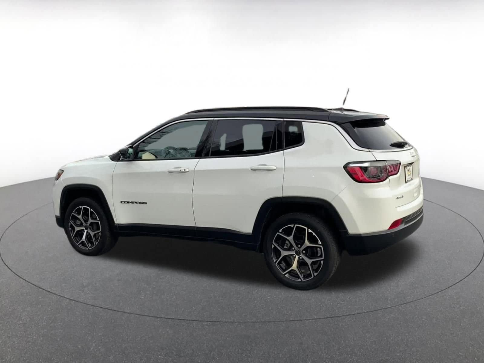 Thumbnail: 2025 Jeep Compass - 10