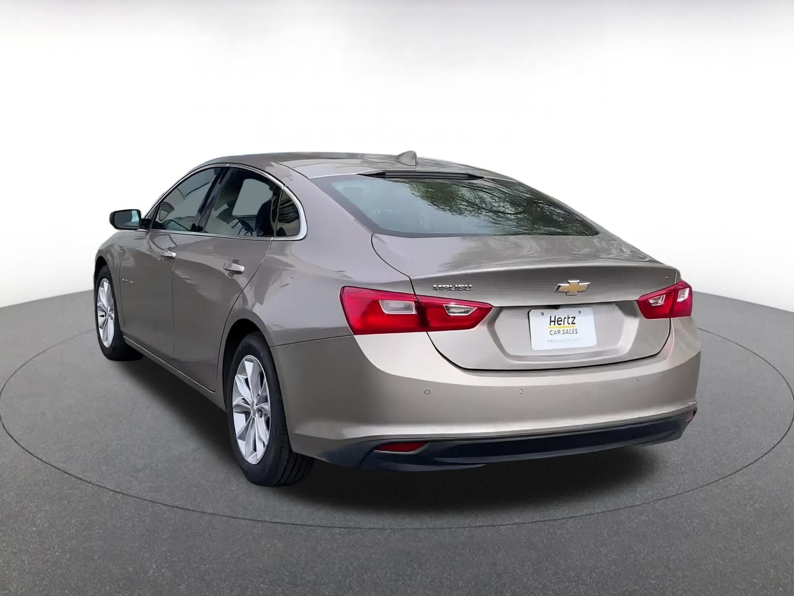 Thumbnail: 2023 Chevrolet Malibu - 11