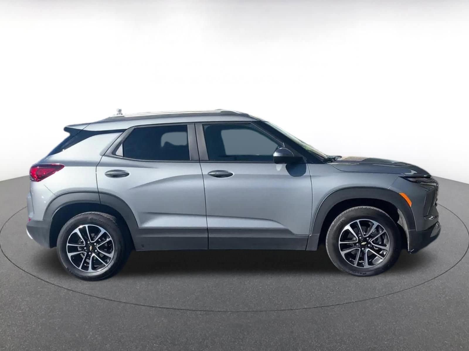 Thumbnail: 2025 Chevrolet TrailBlazer - 16