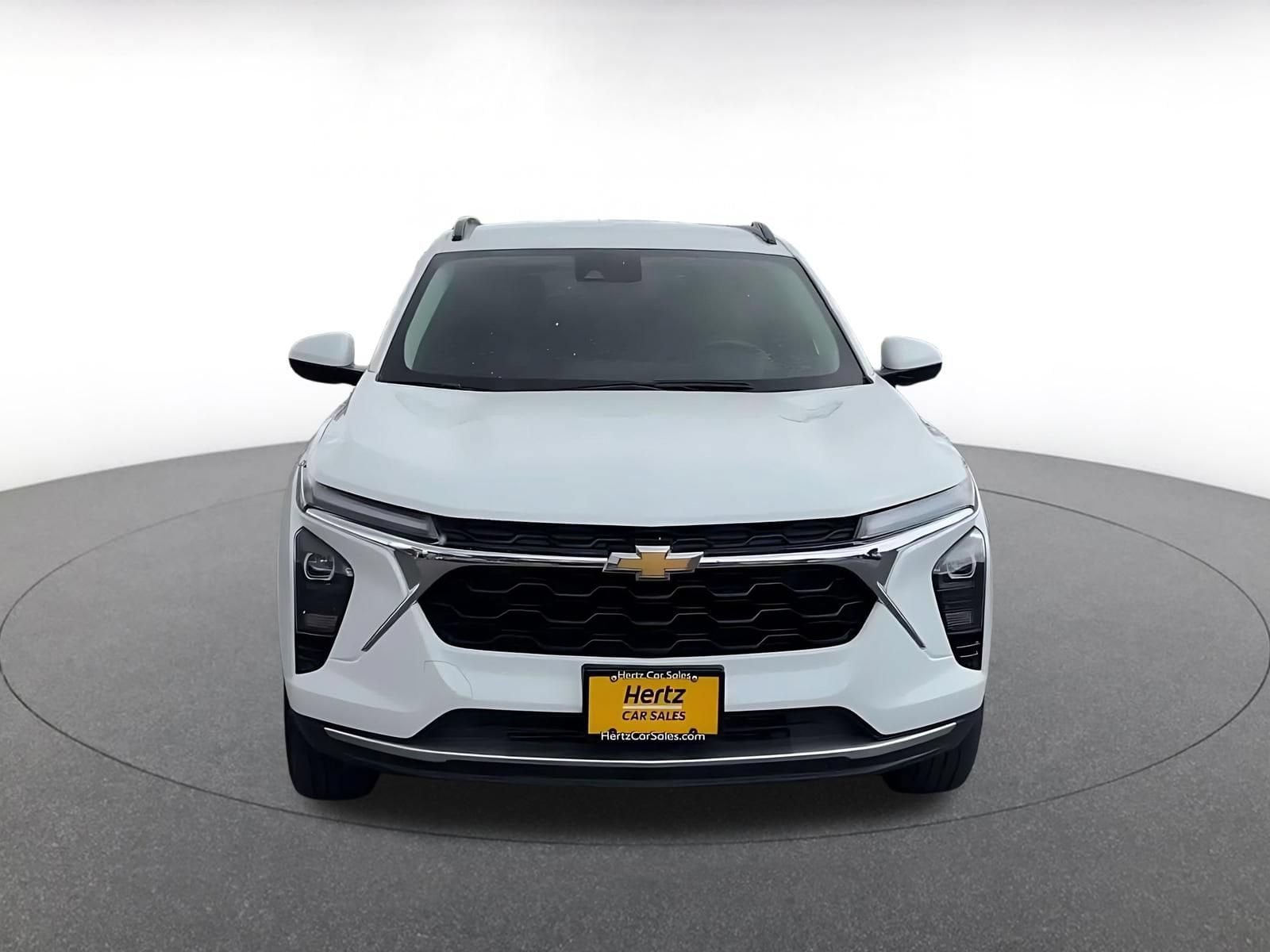 Thumbnail: 2025 Chevrolet Trax - 4