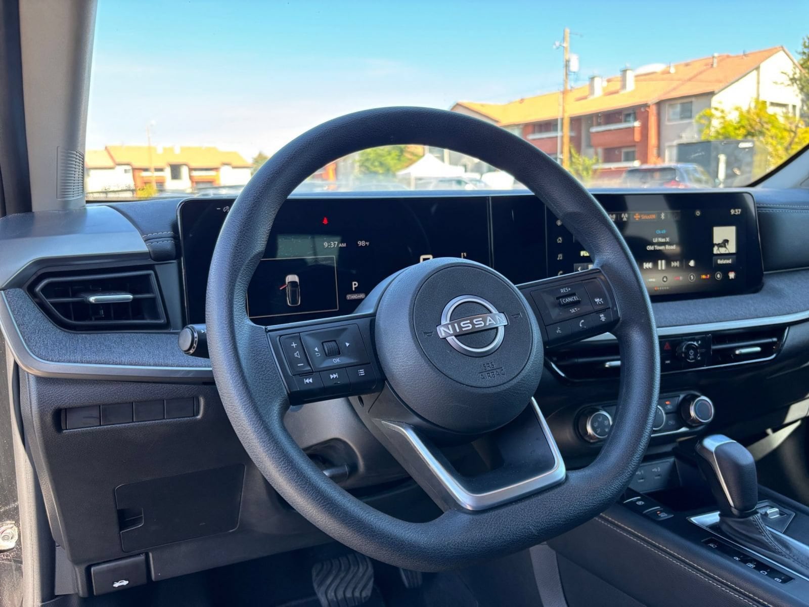 Thumbnail: 2025 Nissan Kicks - 27