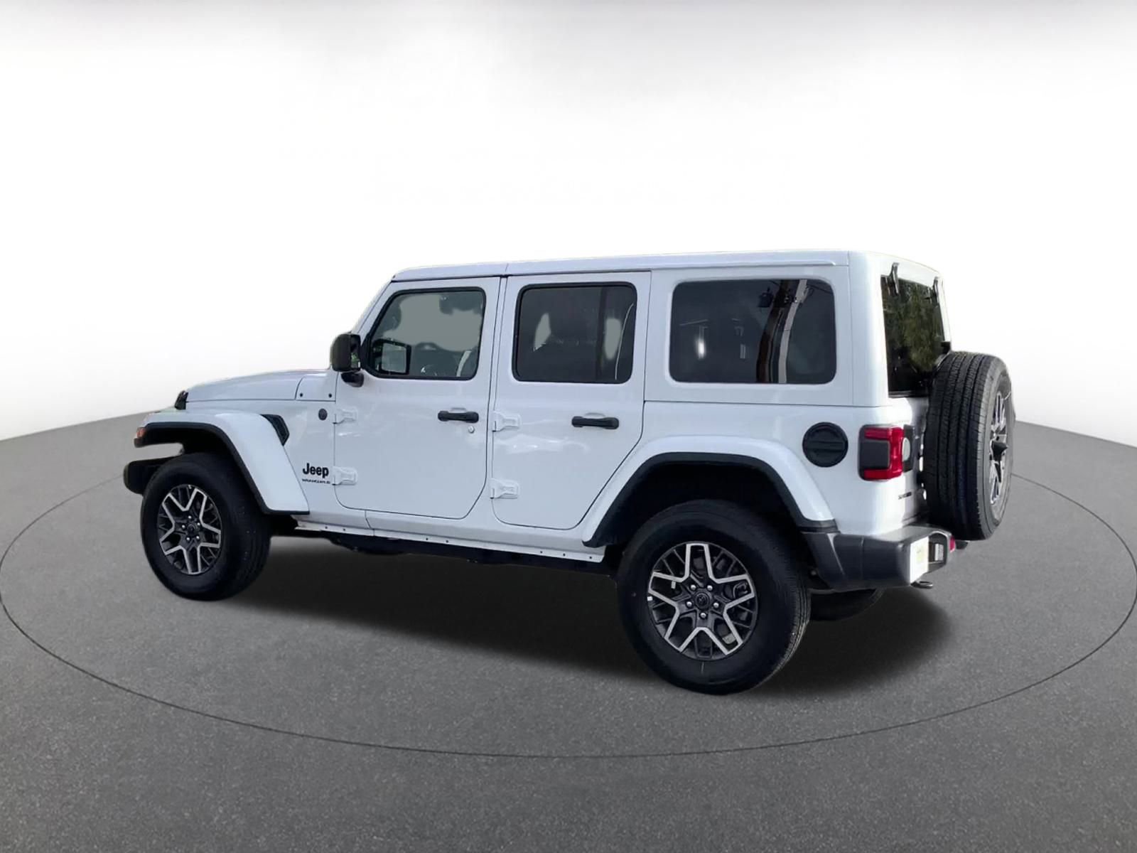 Thumbnail: 2025 Jeep Wrangler - 10