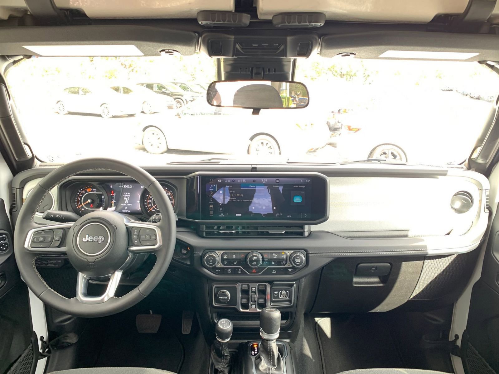 Thumbnail: 2025 Jeep Wrangler - 32