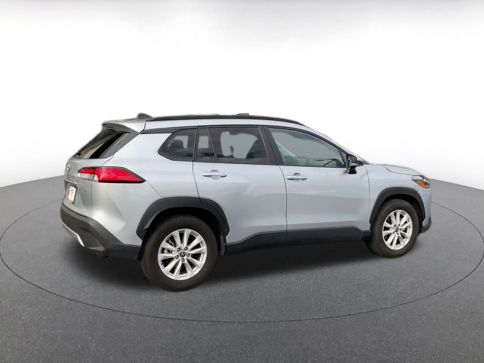 Thumbnail: 2025 Toyota Corolla Cross - 15