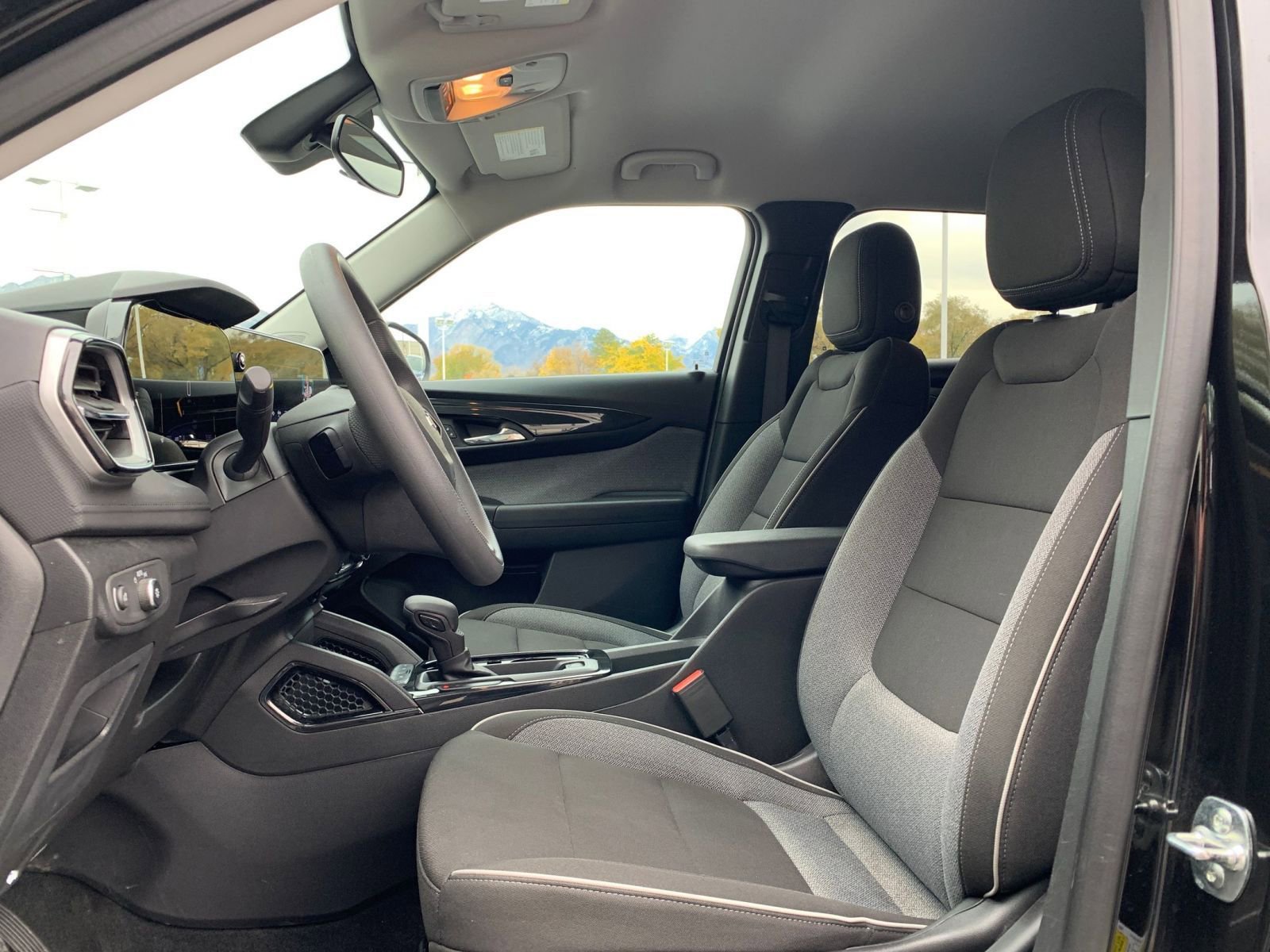 Thumbnail: 2025 Chevrolet TrailBlazer - 24