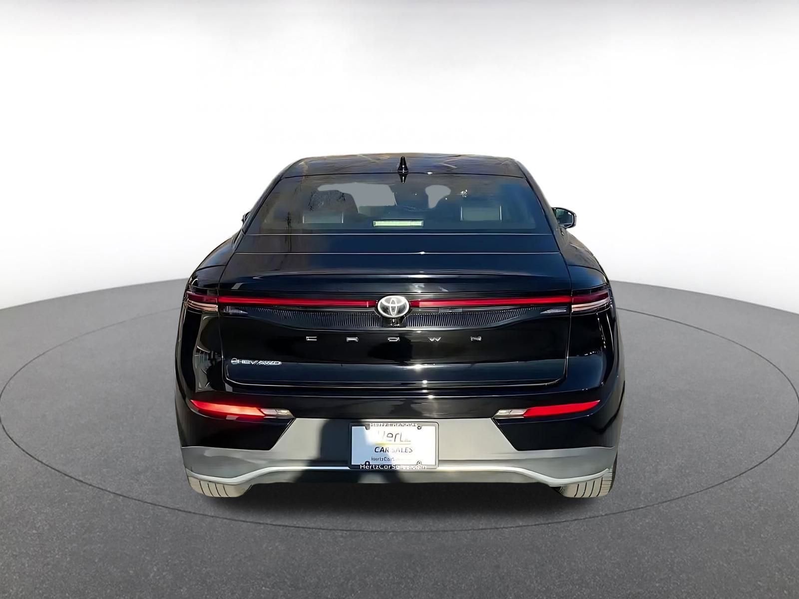 Thumbnail: 2025 Toyota Crown - 12