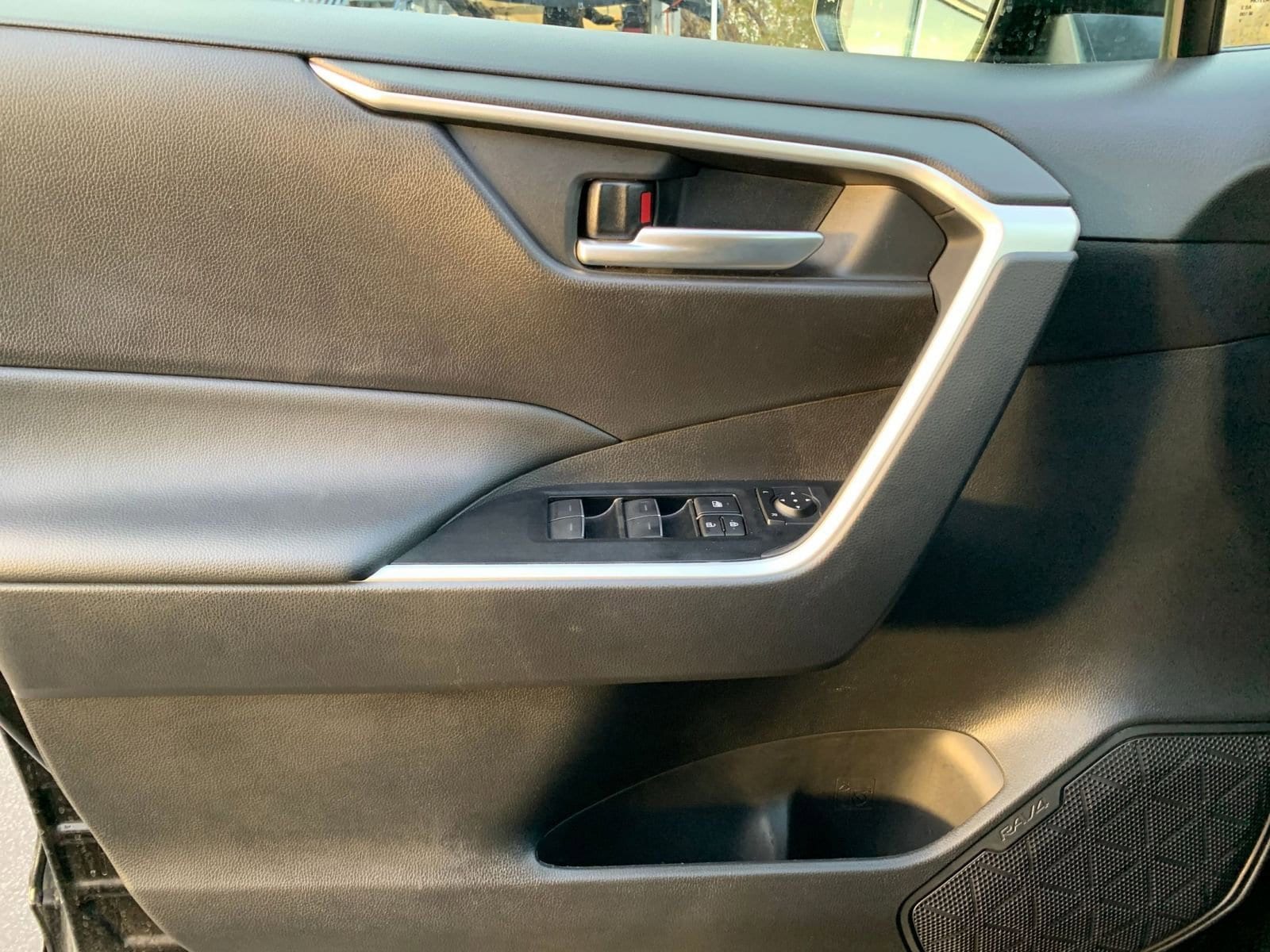 Thumbnail: 2025 Toyota RAV4 - 20